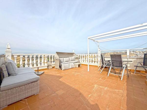 Chalet pareado en calle Santiago de la Ribera, 6