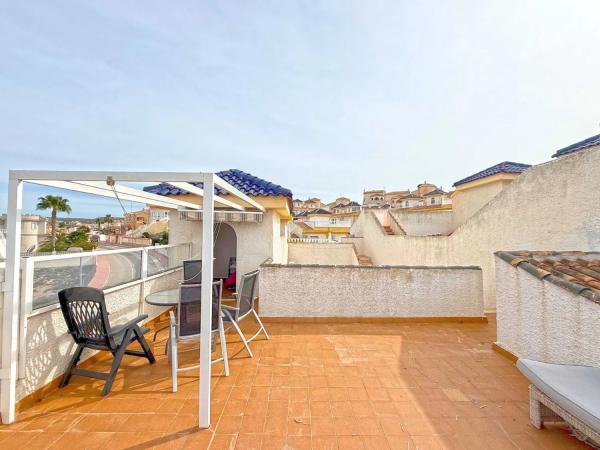 Chalet pareado en calle Santiago de la Ribera, 6