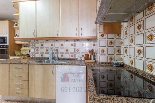 Piso en avenida Benito Perez Galdos, 26