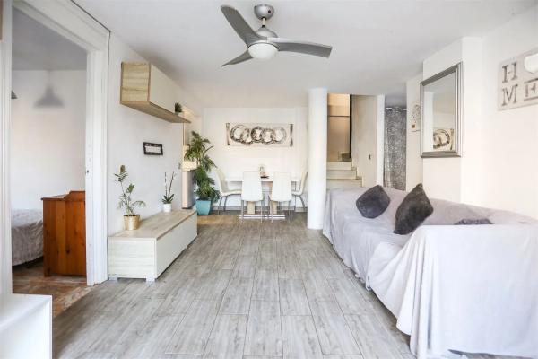 Casa independiente en calle Hita