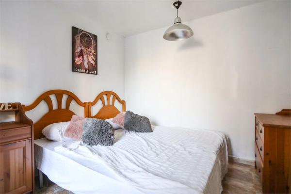 Casa independiente en calle Hita