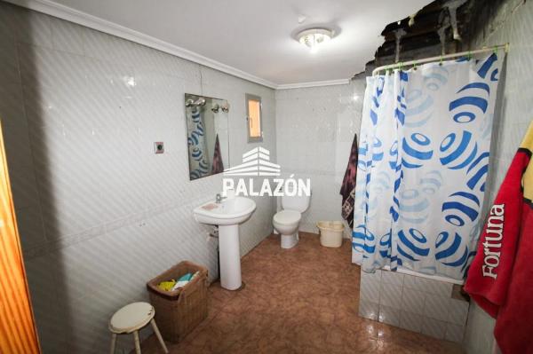 Chalet en Barrio Prosperidad - La Cruz