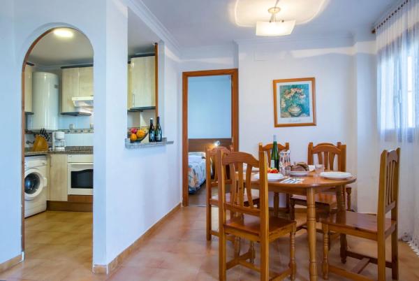 Piso en calle los Geranios, 28