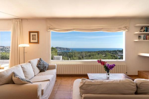 Casa independiente en calle Beniarrés