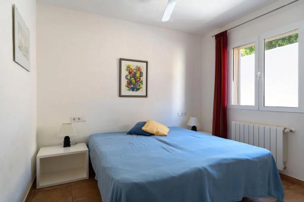 Casa independiente en calle Beniarrés