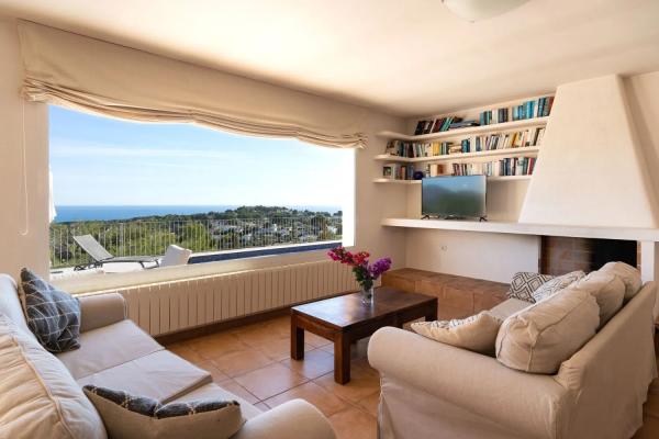 Casa independiente en calle Beniarrés