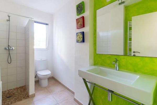 Casa independiente en calle Beniarrés