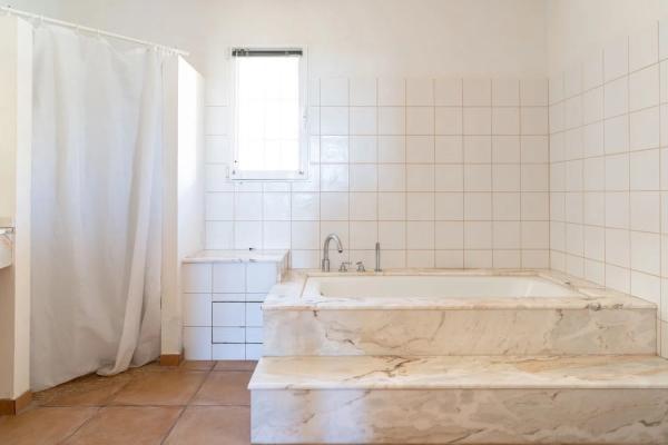 Casa independiente en calle Beniarrés