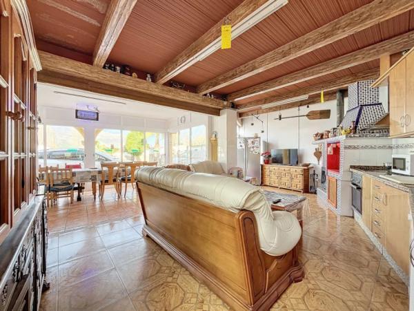 Casa independiente en calle Tossalet