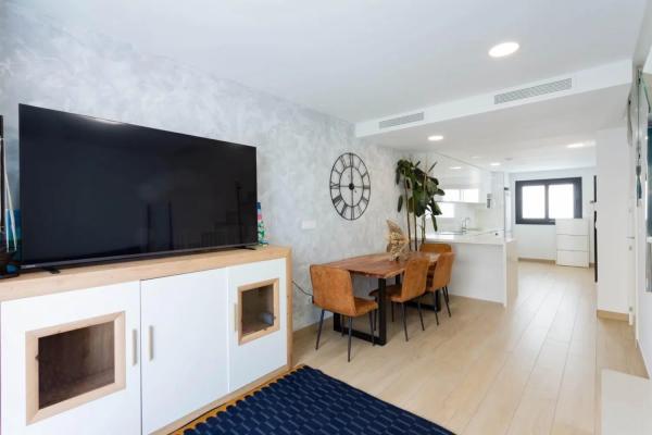 Chalet adosado en avenida Costa Brava