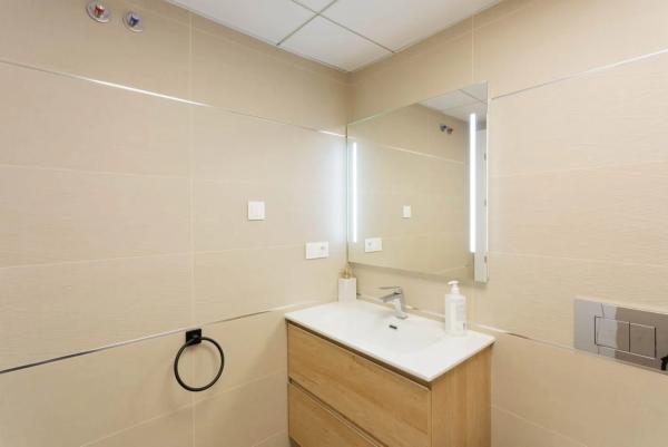 Chalet adosado en avenida Costa Brava