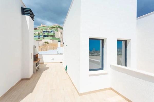 Chalet adosado en avenida Costa Brava