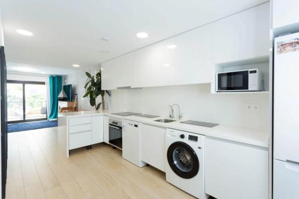 Chalet adosado en avenida Costa Brava