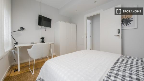 Alquilo habitacion en Madrid