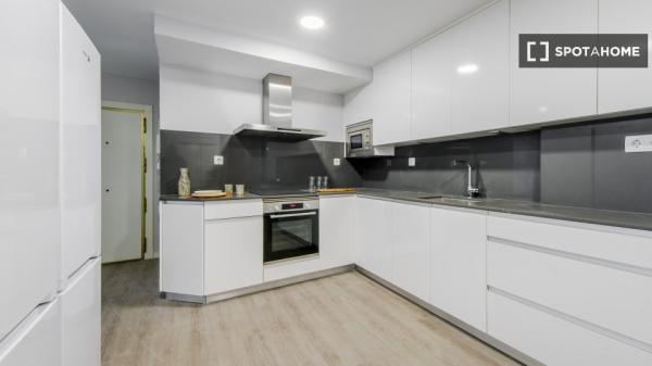 Alquilo habitacion en Madrid