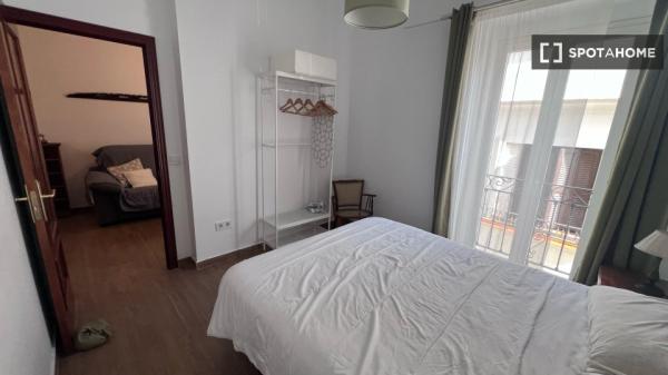 Apartamento de 1 dormitorio en alquiler en Sevilla