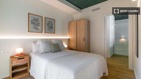 Se alquila habitación en piso compartido en Barcelona