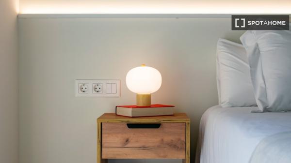 Se alquila habitación en piso compartido en Barcelona