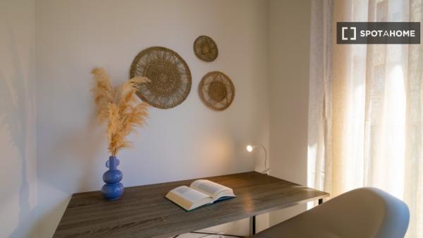 Se alquila habitación en piso compartido en Barcelona