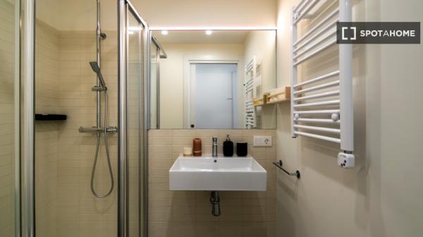 Se alquila habitación en piso compartido en Barcelona