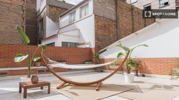 Se alquila habitación en piso compartido en Barcelona