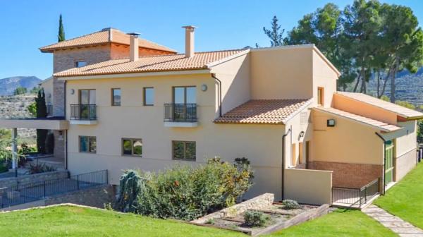 Casa independiente en Cv-785