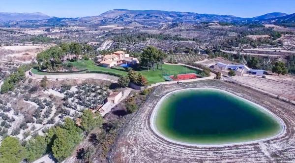 Casa independiente en Cv-785