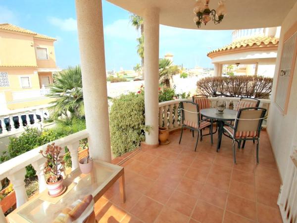 Chalet pareado en calle Toledo