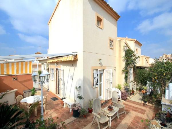 Chalet pareado en calle Toledo