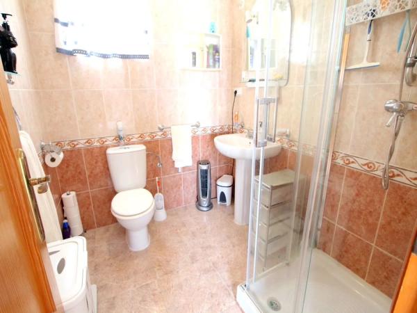 Chalet pareado en calle Toledo