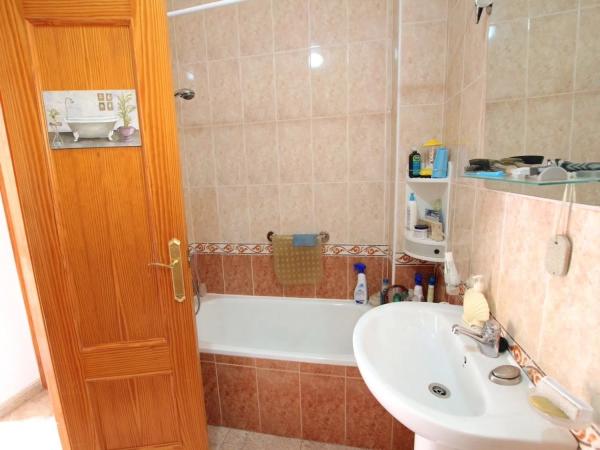 Chalet pareado en calle Toledo