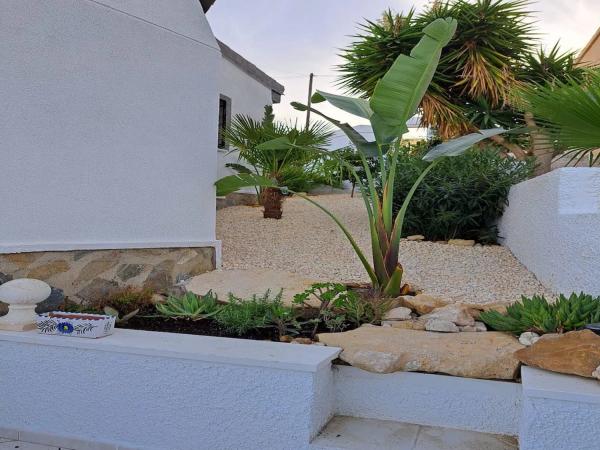 Casa independiente en calle Esperanto