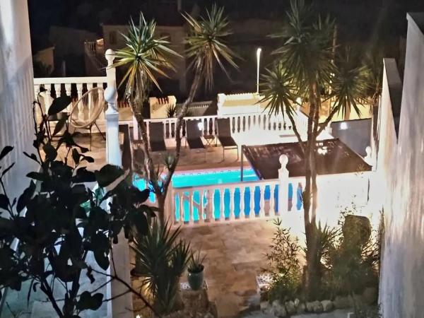 Casa independiente en calle Esperanto