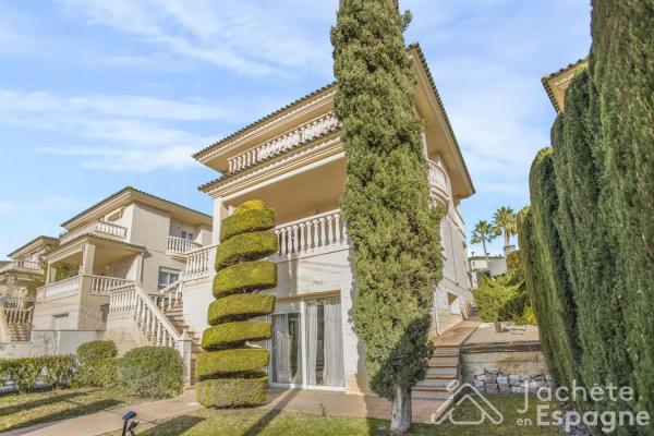 Casa independiente en calle las Chafarinas