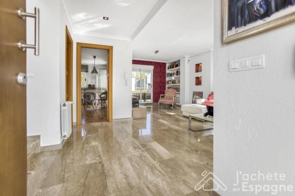 Casa independiente en calle las Chafarinas