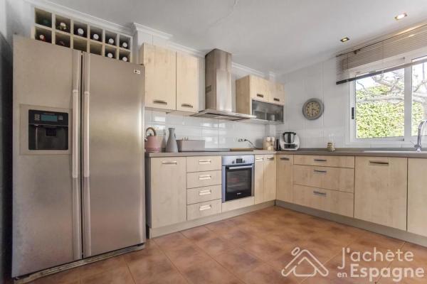 Casa independiente en calle las Chafarinas