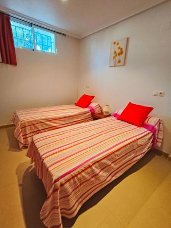 Casa independiente en avenida de Benesa