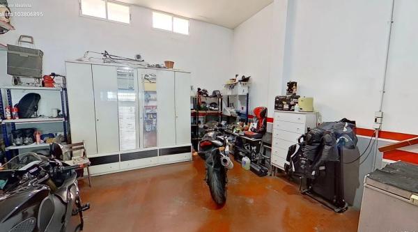 Chalet adosado en calle Trident