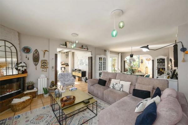 Casa independiente en calle Serval