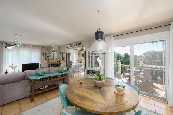 Casa independiente en calle Serval