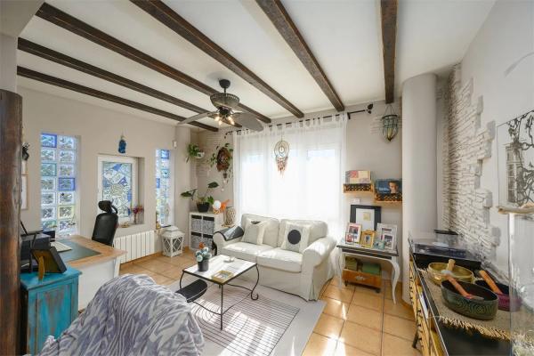 Casa independiente en calle Serval