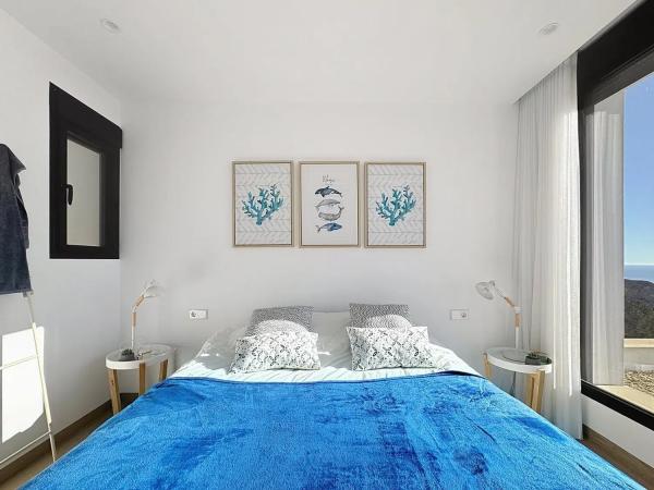 Chalet en calle Lirios, 24