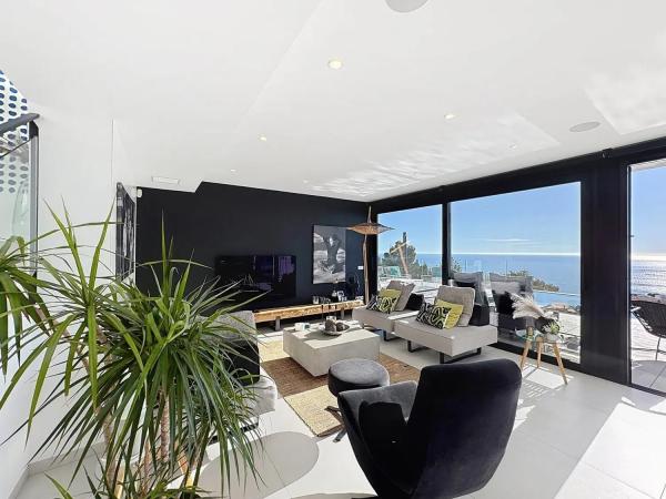 Chalet en calle Lirios, 24