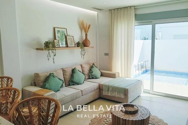 Casa independiente en calle General Joaquin Sansano, 9