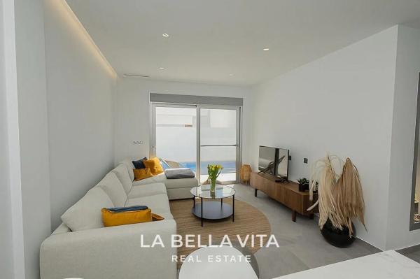 Casa independiente en calle General Joaquin Sansano, 9