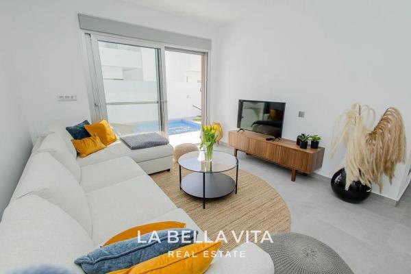 Casa independiente en calle General Joaquin Sansano, 9