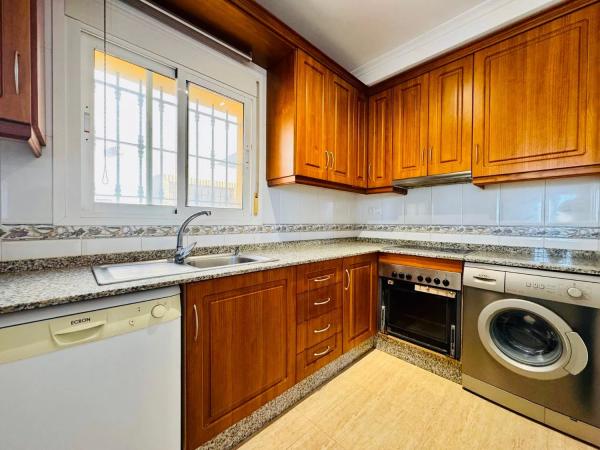 Chalet en Los Montesinos