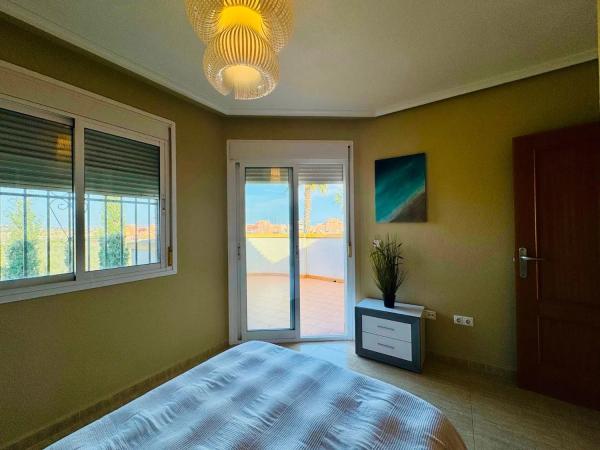 Chalet en Los Montesinos