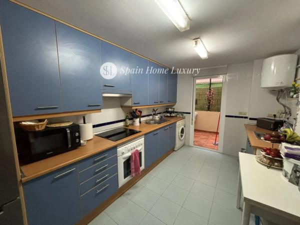 Piso en avenida del Mediterrani