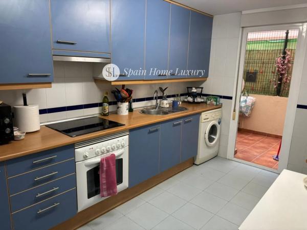 Piso en avenida del Mediterrani